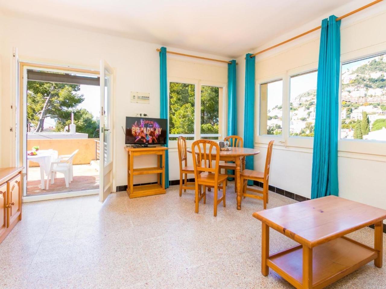 Apartment Velazquez-2 By Interhome Ρόζες Εξωτερικό φωτογραφία
